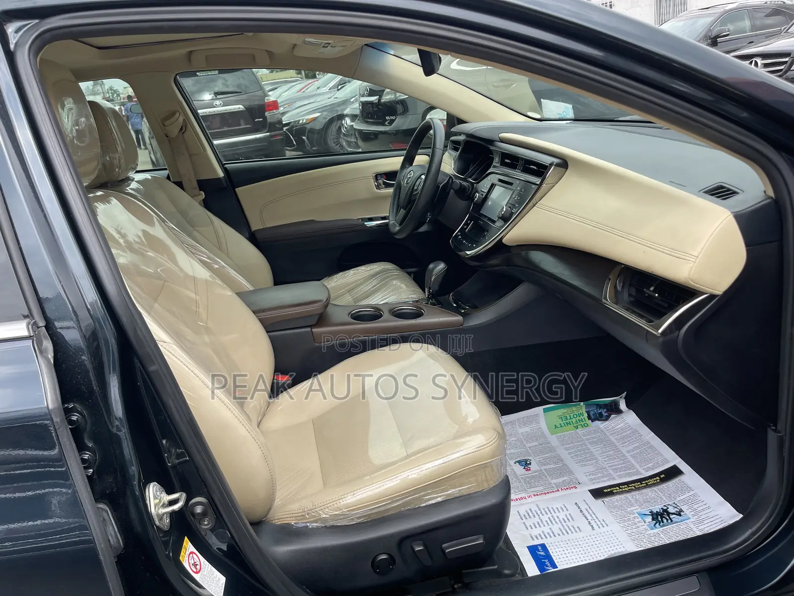 Toyota Avalon Limited Sedan FWD (3.5L 6cyl 6A) 2017 Gray