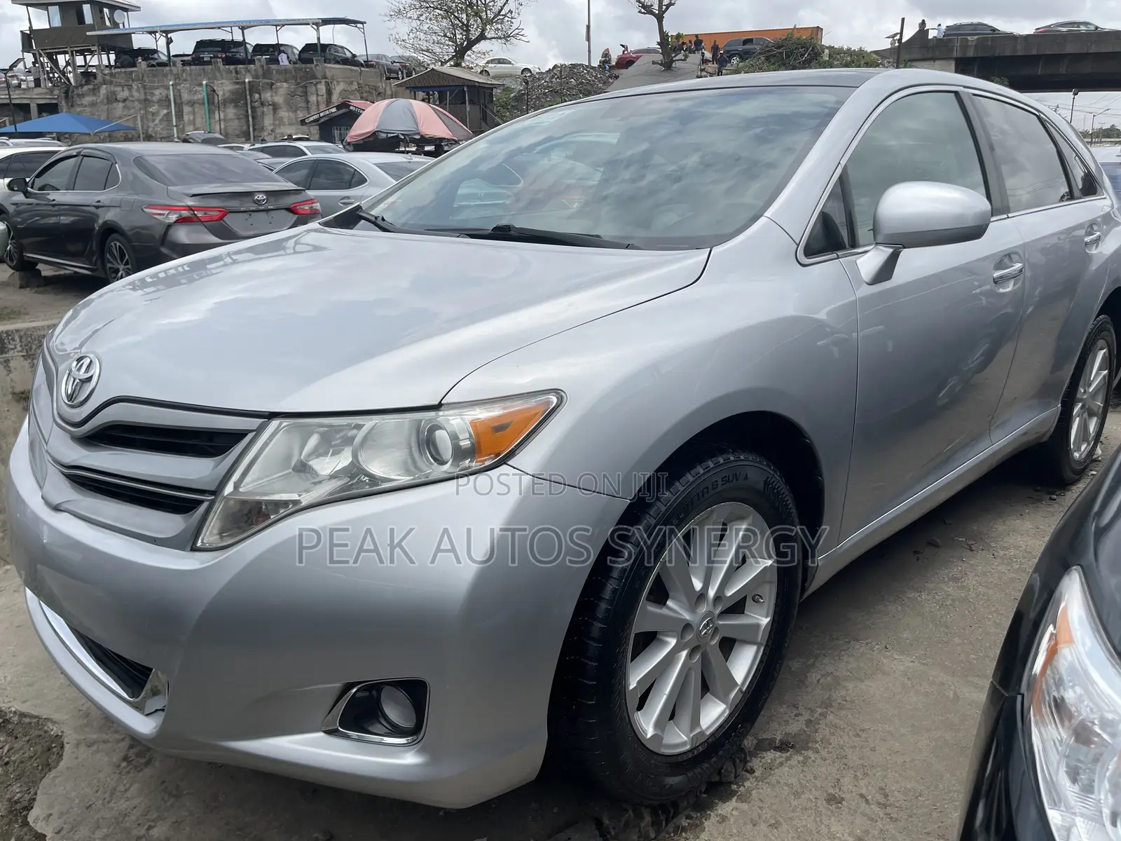 Toyota Venza XLE 2011 Silver