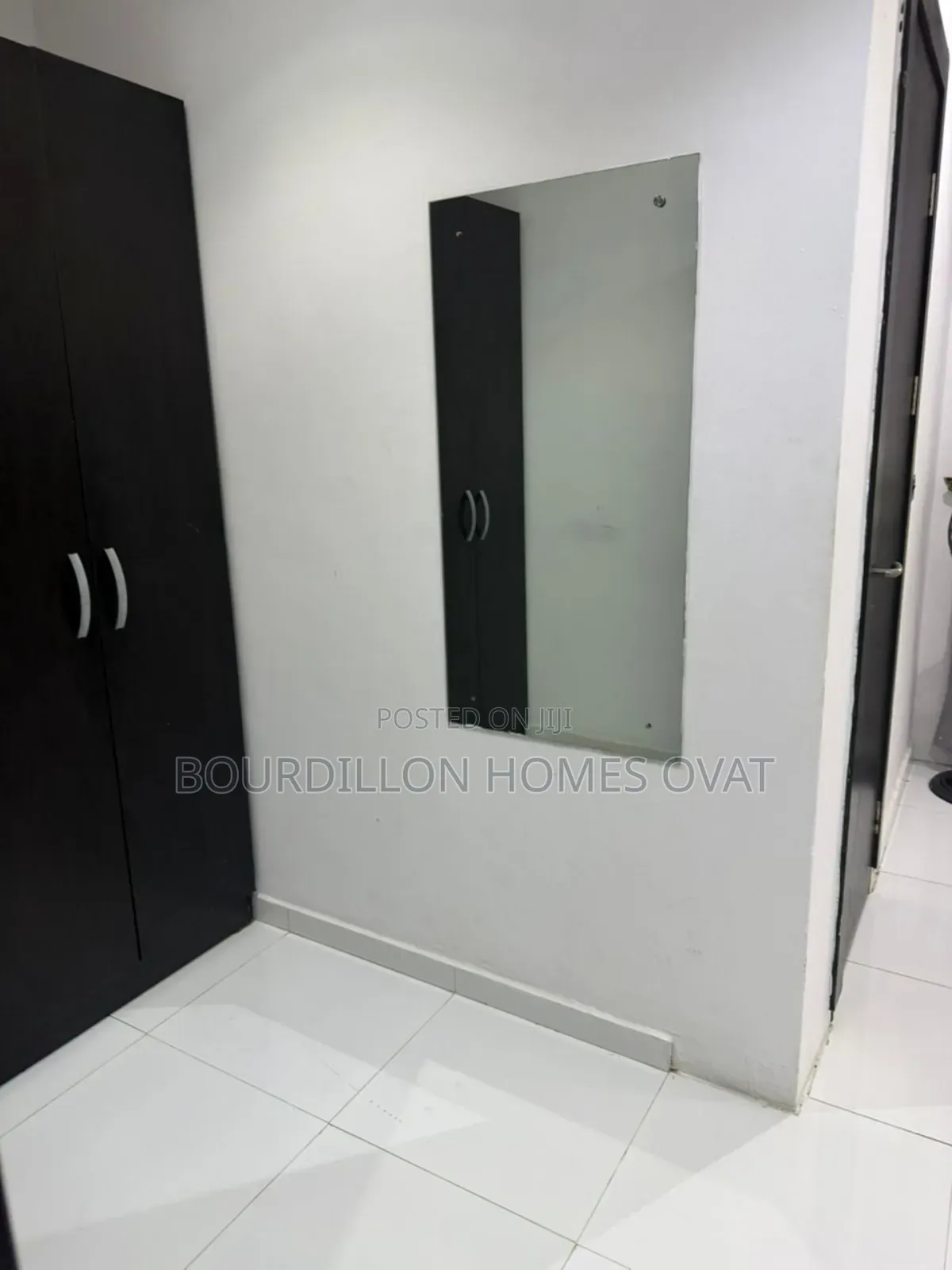 Furnished 3bdrm Block of Flats in Lekki Phase 1 for rent