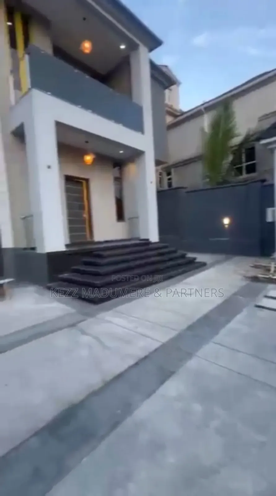 4bdrm Duplex in Apo Resettlement for sale