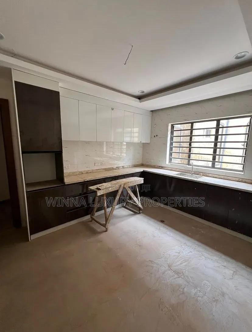 3bdrm Apartment in Wuye for sale