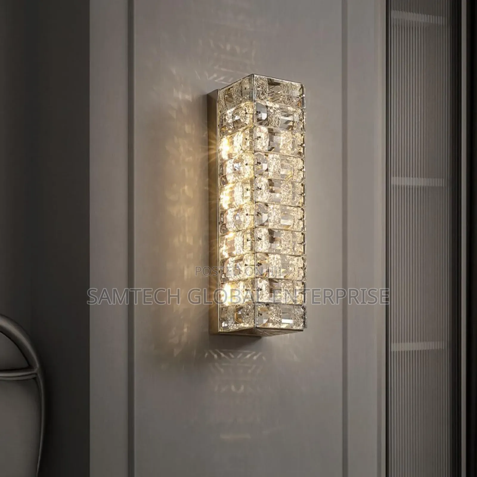 Exotic Crystal Wall Bracket Light