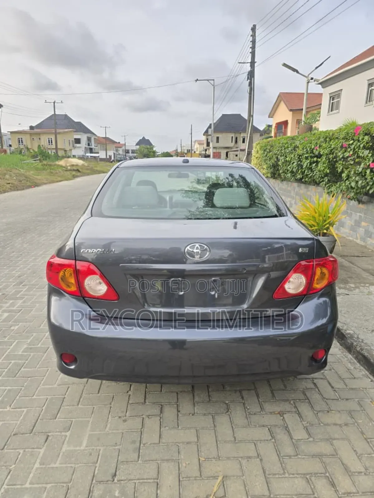 Toyota Corolla LE 4dr Sedan (1.8L 4cyl 4A) 2010 Gray