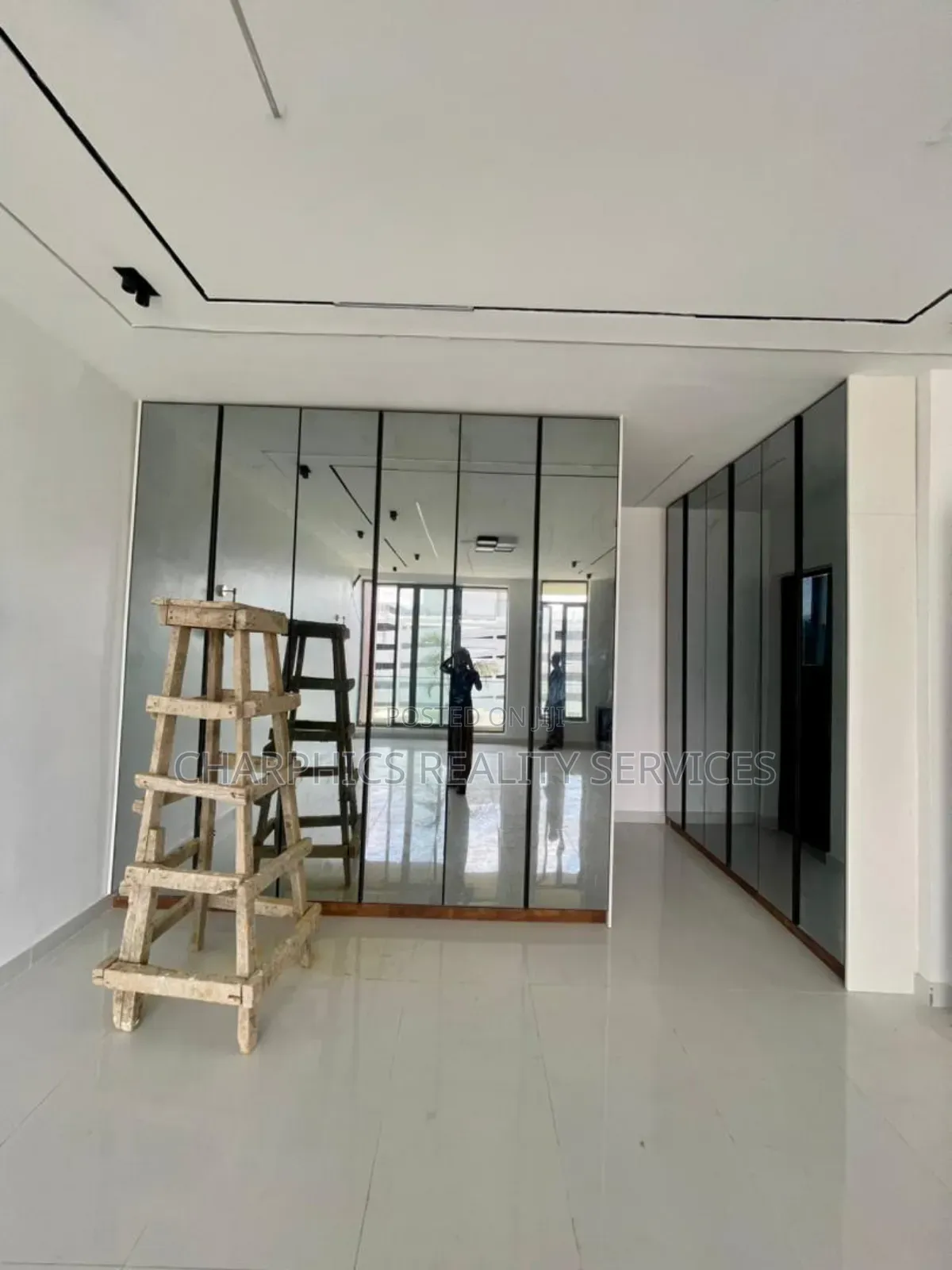 5bdrm Duplex in Lekki Phase 1 for sale