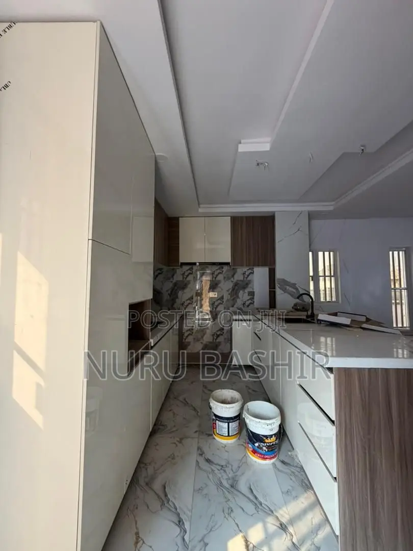 4bdrm Duplex in Carlton Gate Estate, Akobo for sale