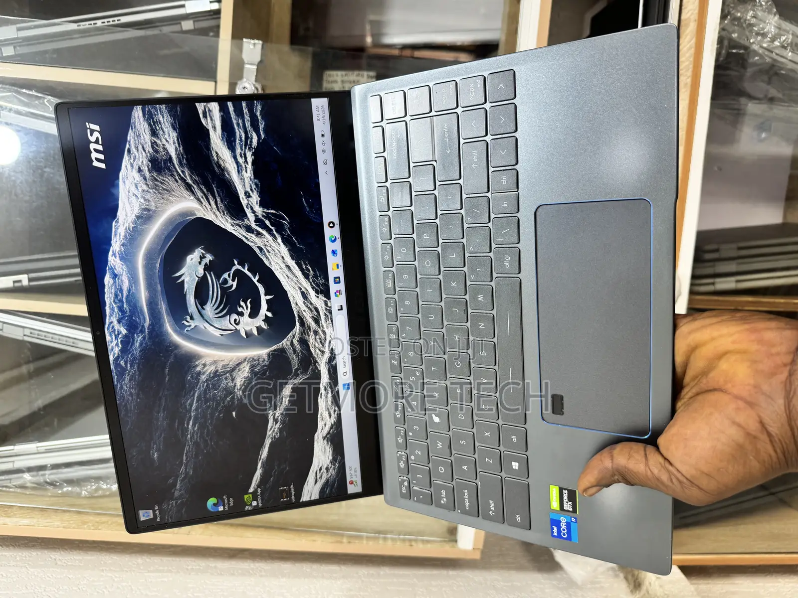 Laptop MSI 16GB Intel Core i7 SSD 512GB