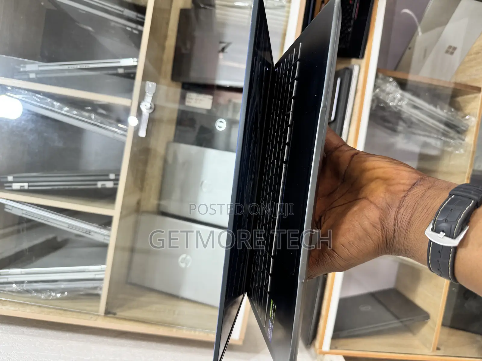 Laptop MSI 16GB Intel Core i7 SSD 512GB
