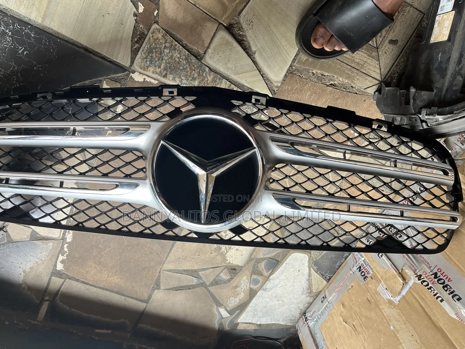 Front Grille GLC 300 W253 Model