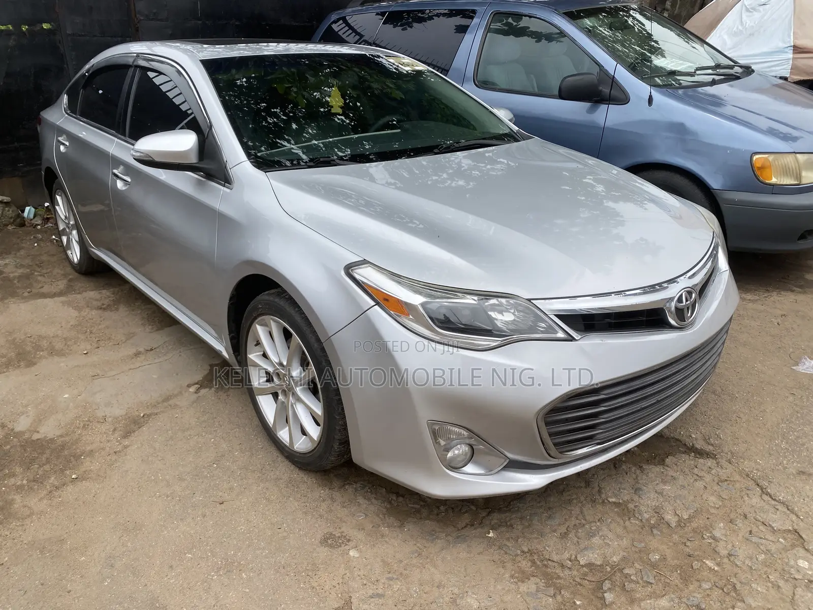 Toyota Avalon XLE Sedar FWD (3.5L 6cyl 6A) 2013 Silver