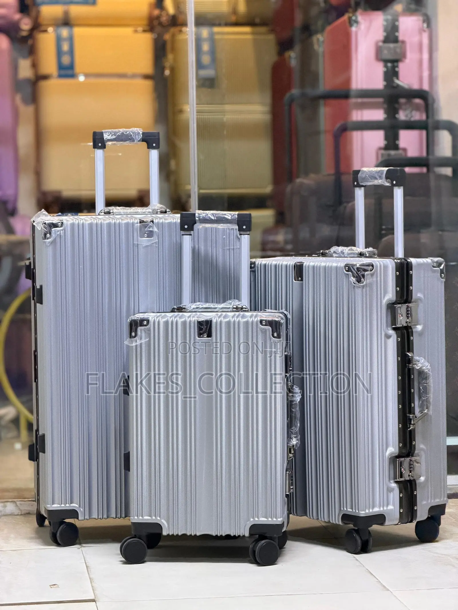 Flakes Luggage Aluminum Set