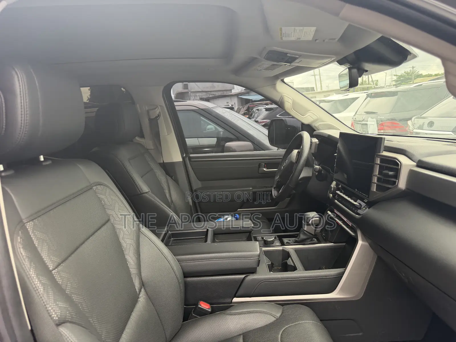 Toyota Tundra 2024 Black