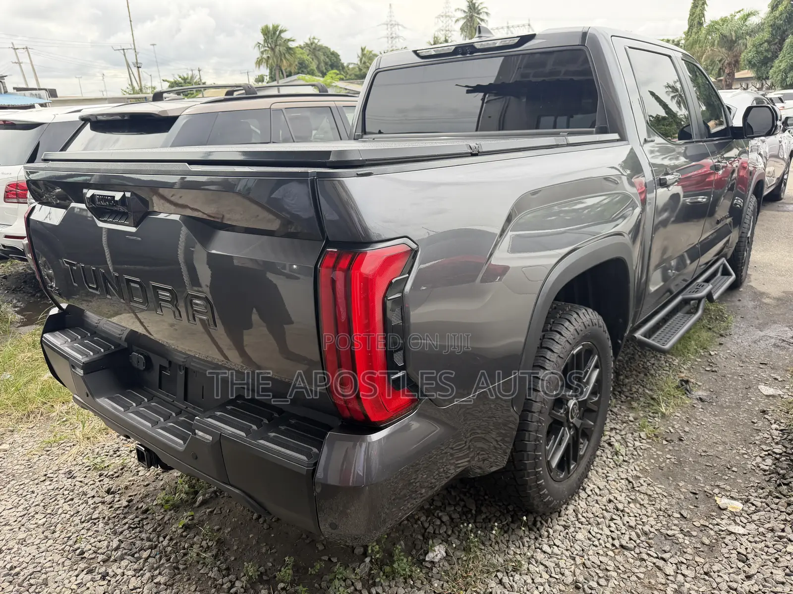 Toyota Tundra 2024 Black