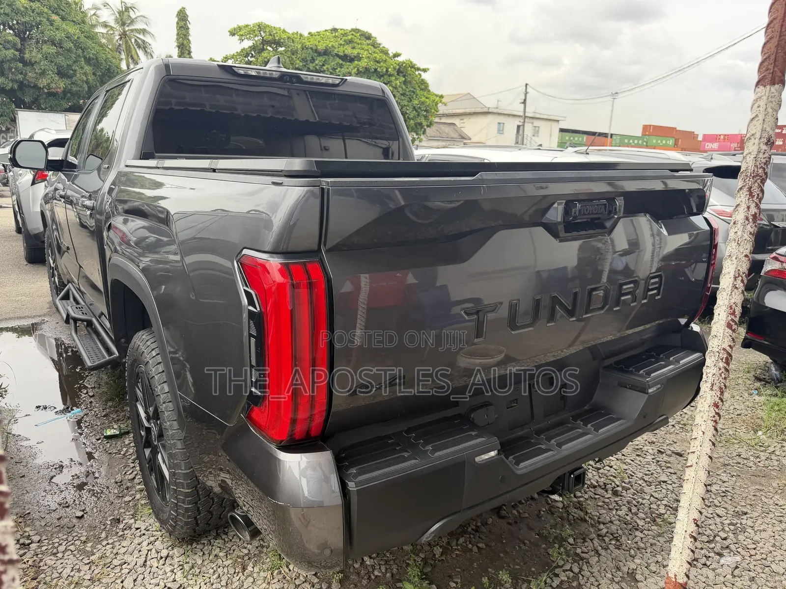 Toyota Tundra 2024 Black