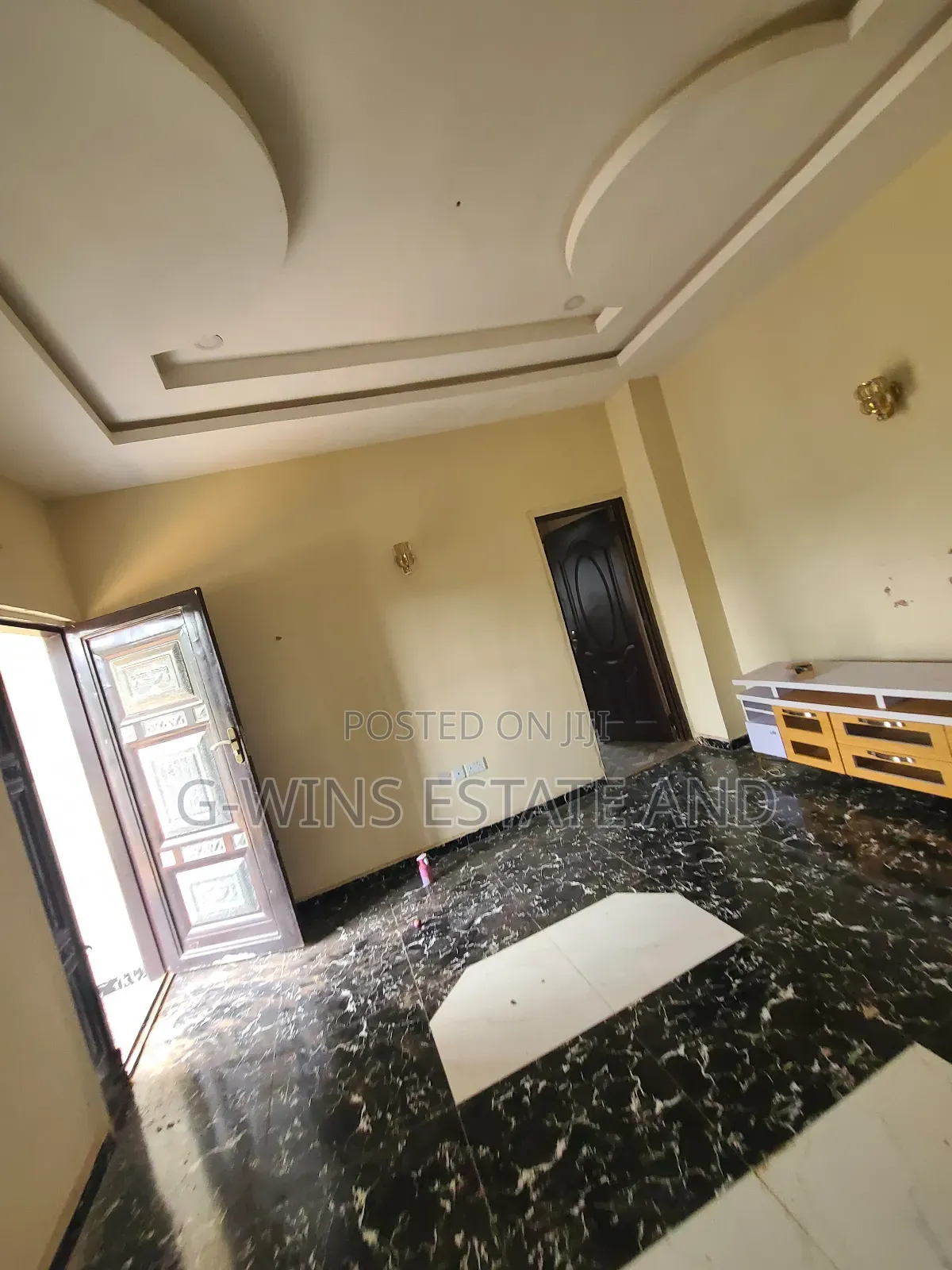 2bdrm Block of Flats in Aruogba Off Airport for rent