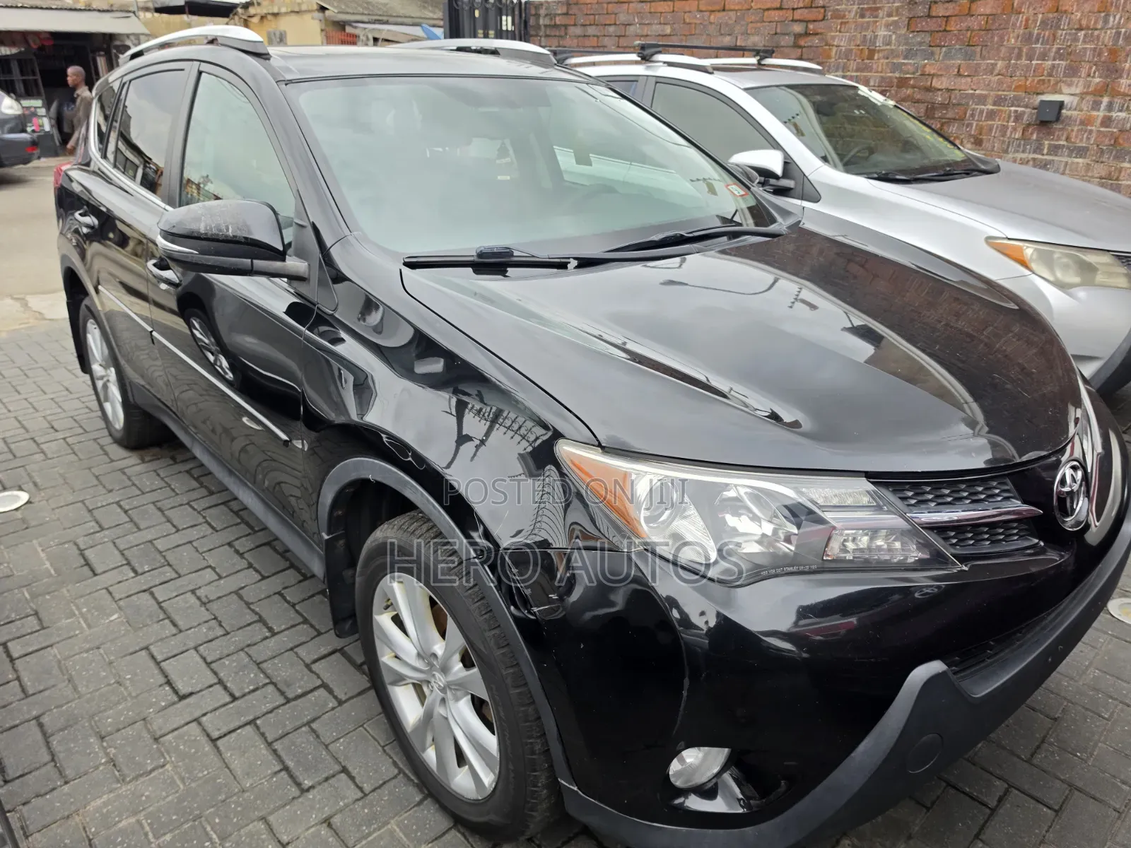 Toyota RAV4 Limited 4dr SUV AWD (2.5L 4cyl 6A) 2014 Black