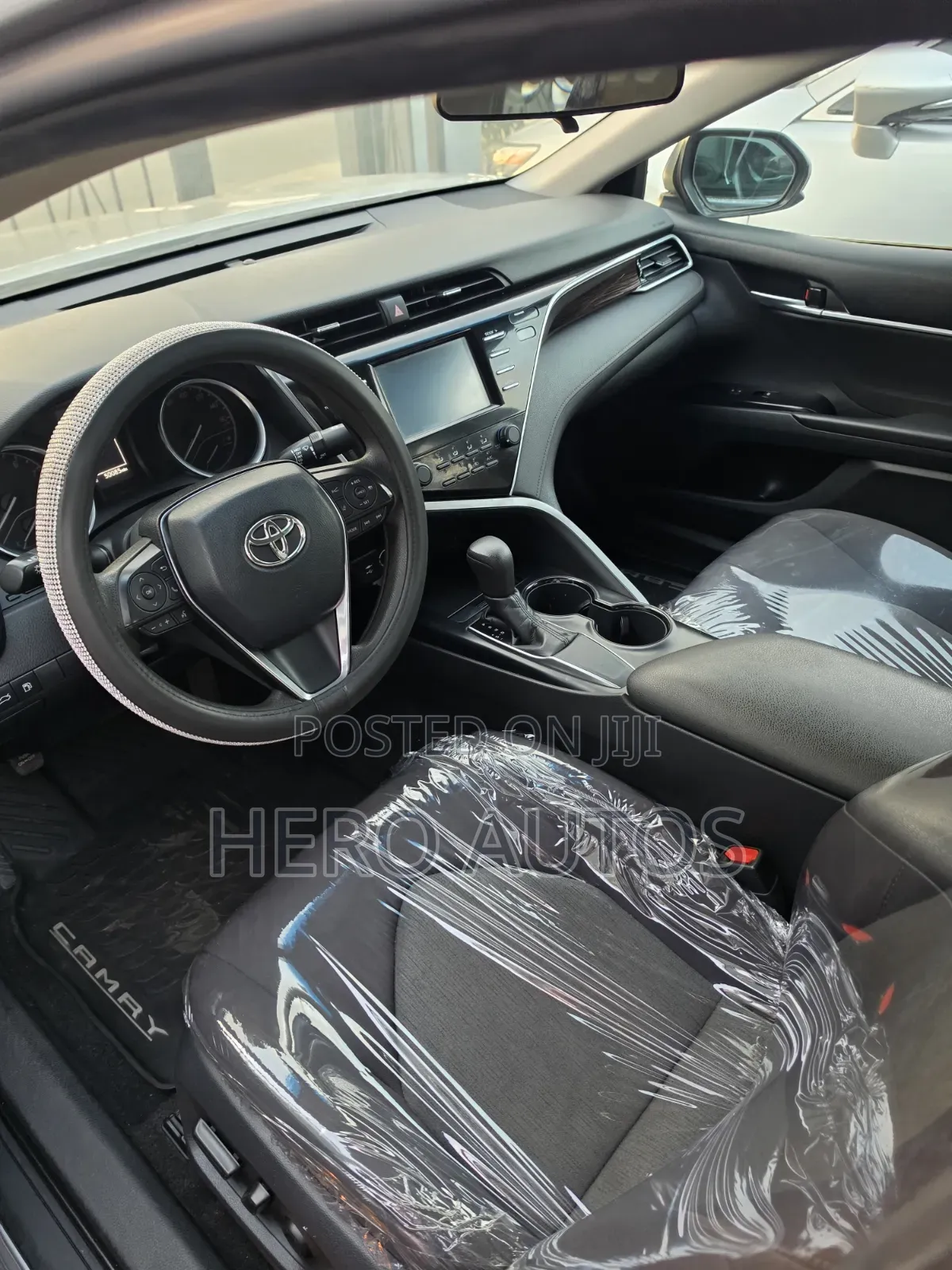 Toyota Camry LE FWD 2020 Silver