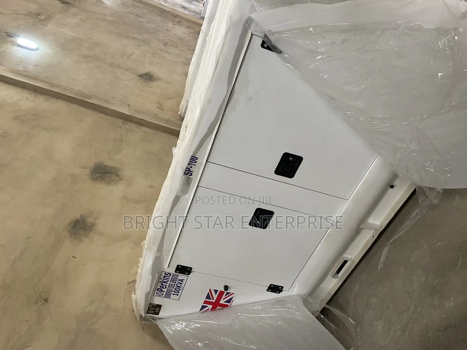 Perkins Soundproof Diesel Generator 100kva  %Copper