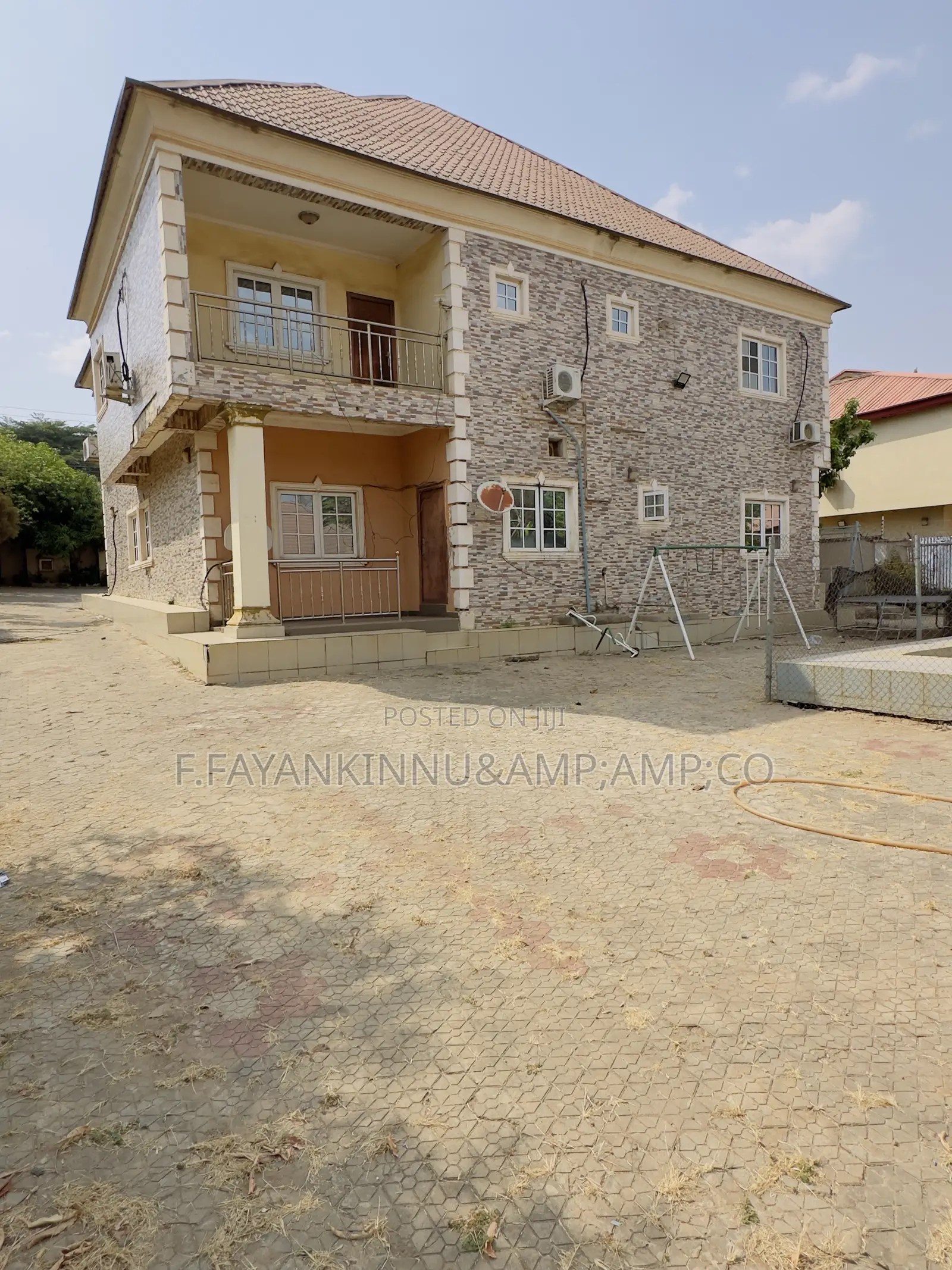 7bdrm House in Gaduwa for sale