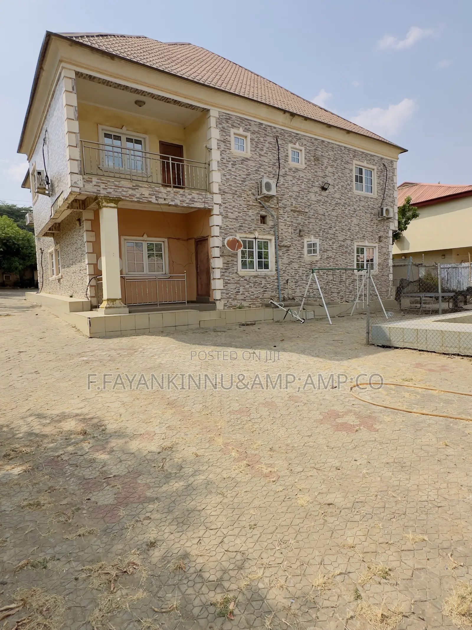 7bdrm House in Gaduwa for sale