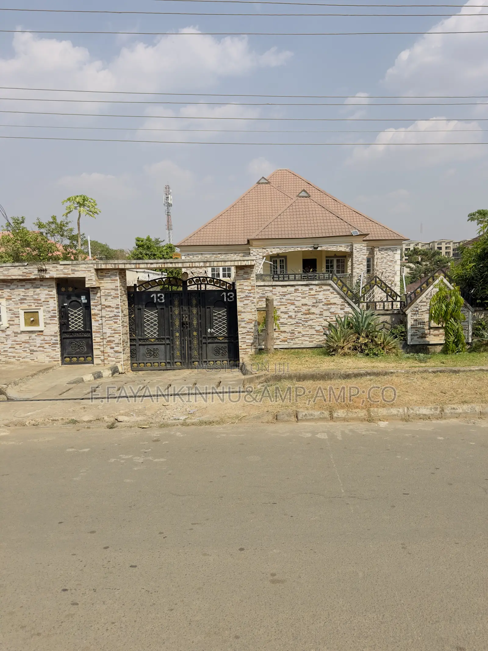 7bdrm House in Gaduwa for sale