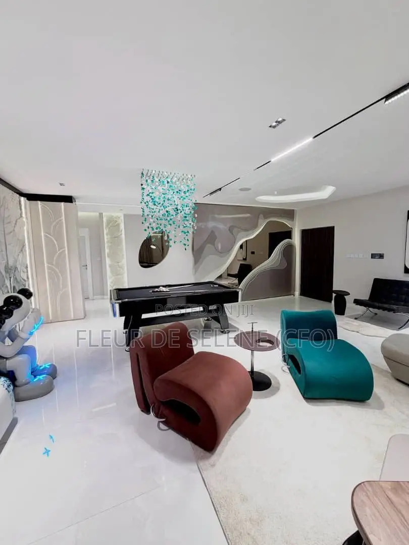 Luxurious 3 Bedroom Apartment