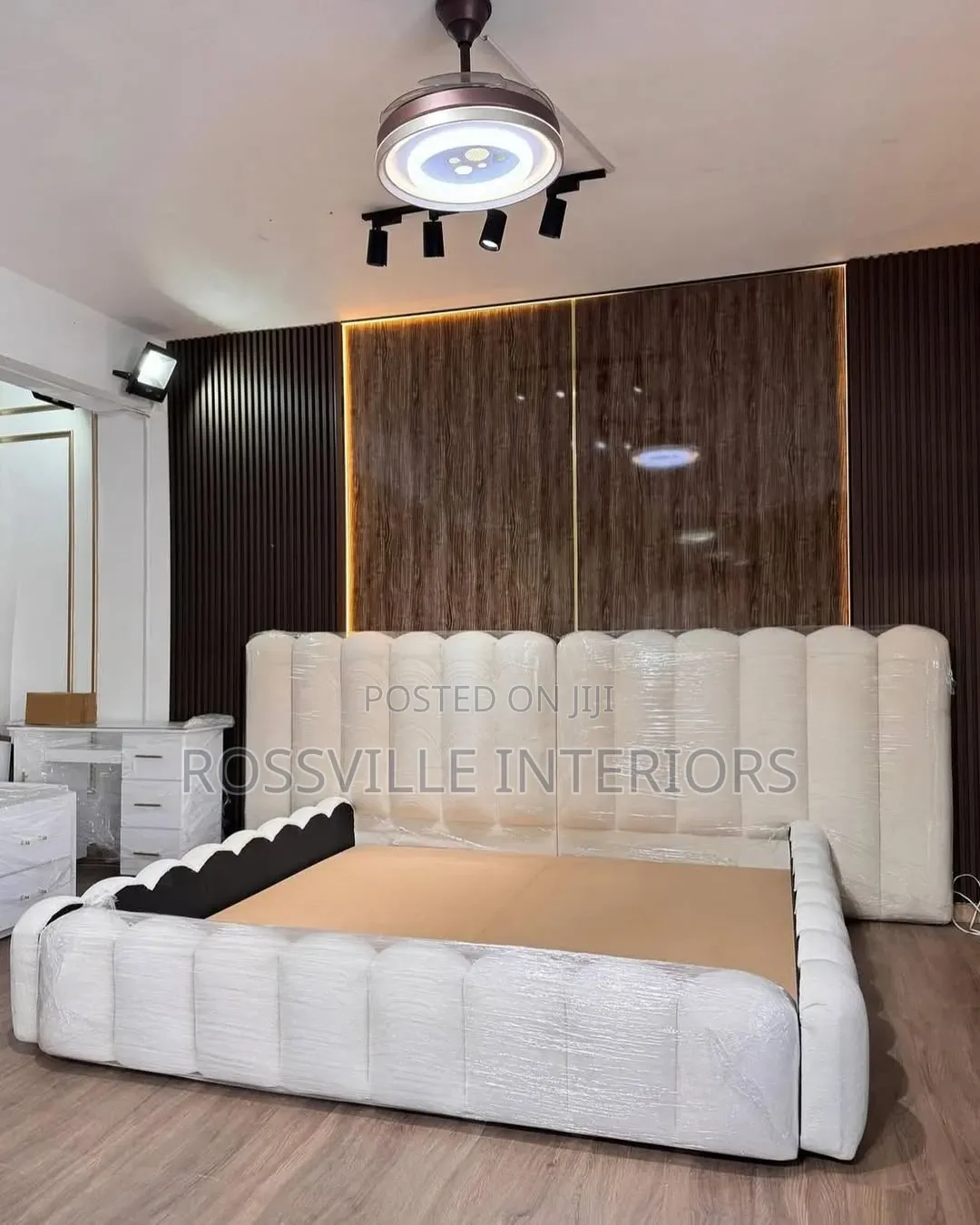 Elegant 4.5ftby6ft Bedframe