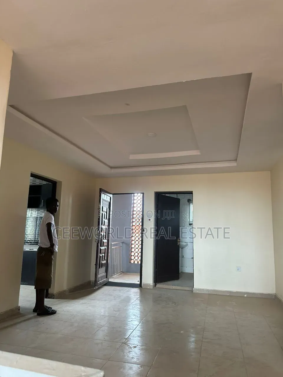 3bdrm Apartment in Ajeigbe Ringroad for rent