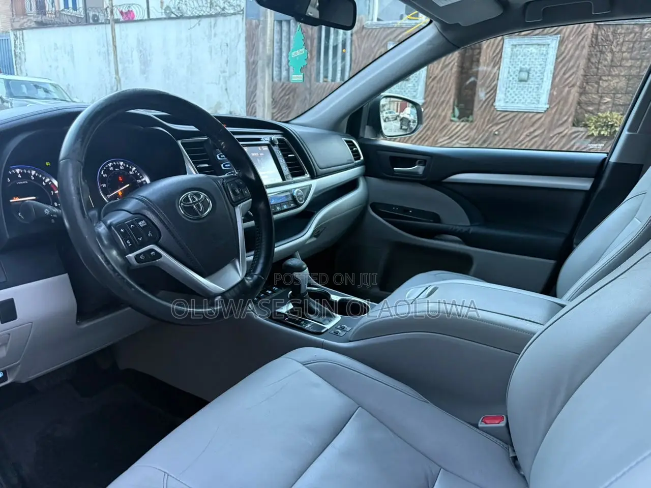 Toyota Highlander XLE 4dr SUV AWD (3.5L 6cyl 6A) 2014 White
