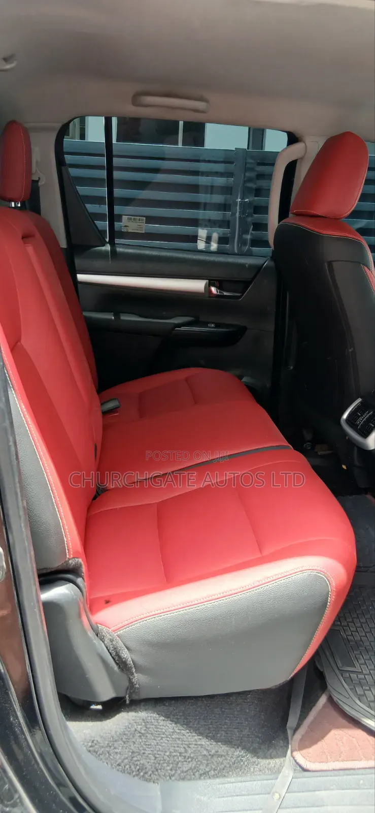 Toyota Hilux 2022 Black