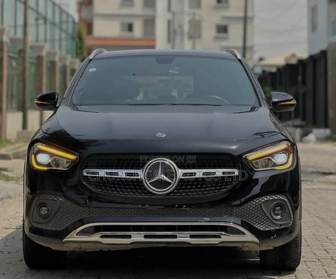 Mercedes-Benz GLA 250 2021 Black