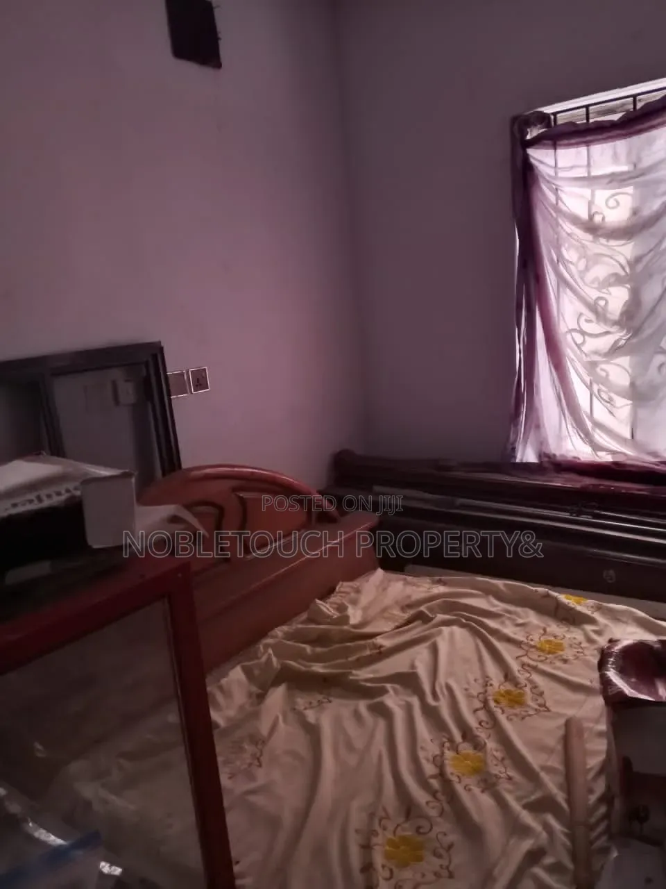 Furnished 6bdrm Duplex in Honey Brooks Estate, for sale