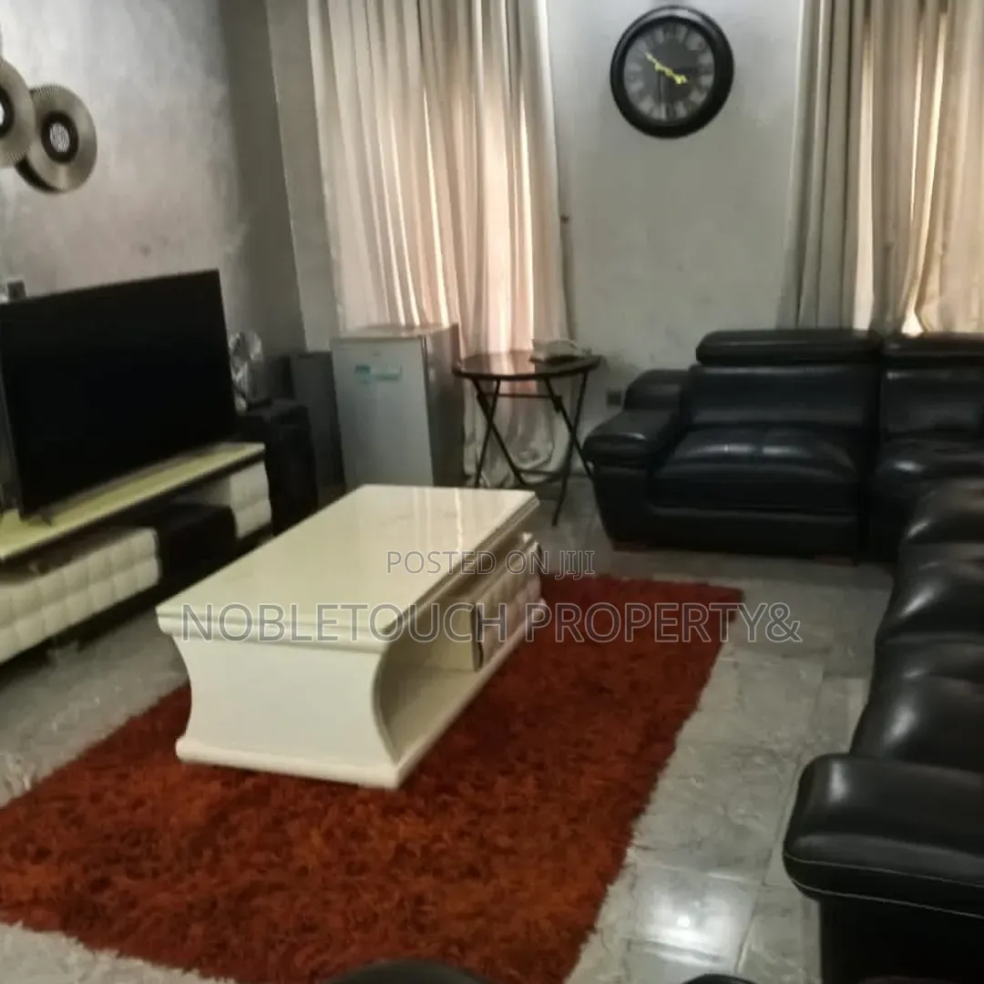 Furnished 6bdrm Duplex in Honey Brooks Estate, for sale