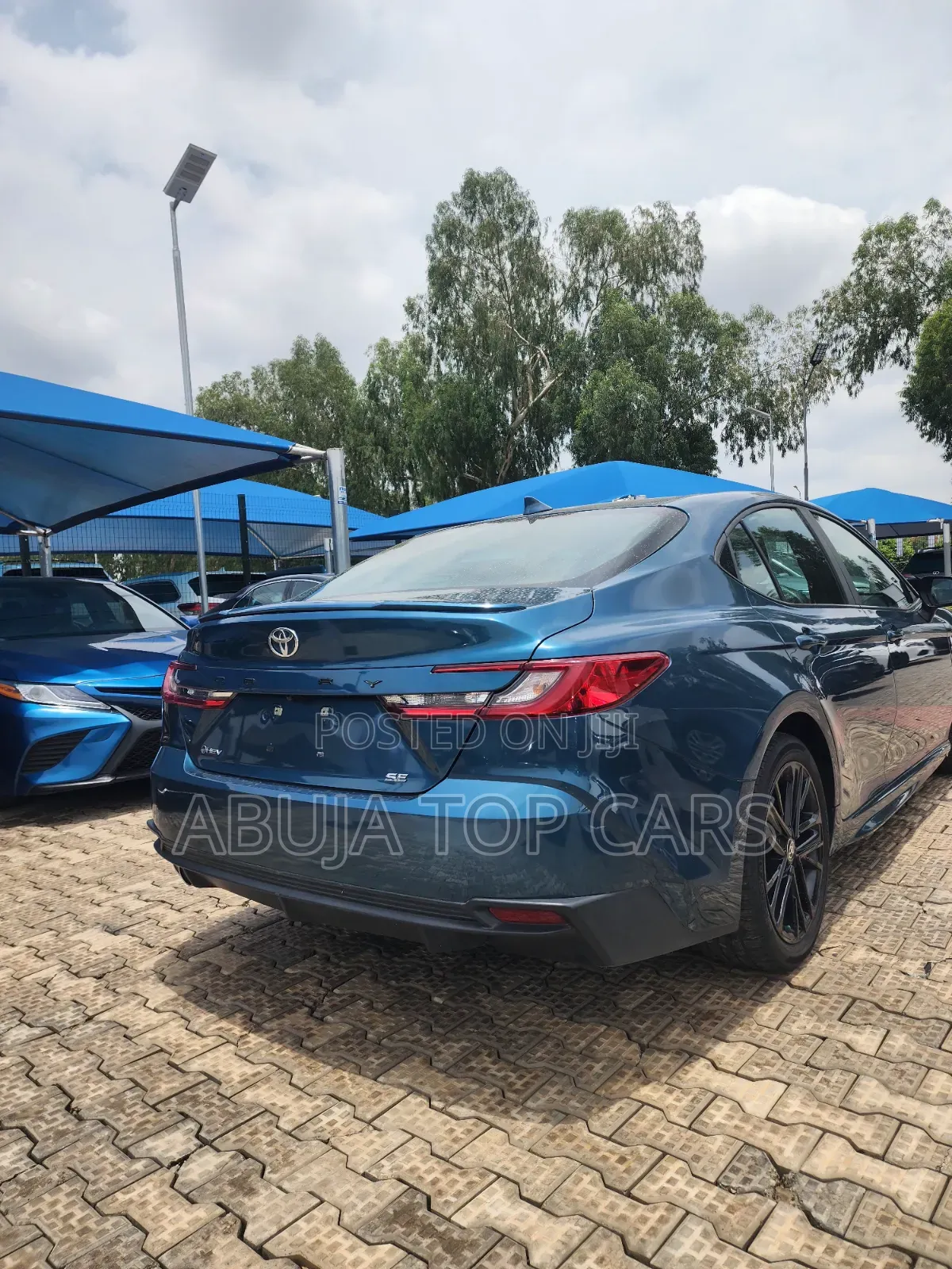 Toyota Camry Hybrid 2024 Blue
