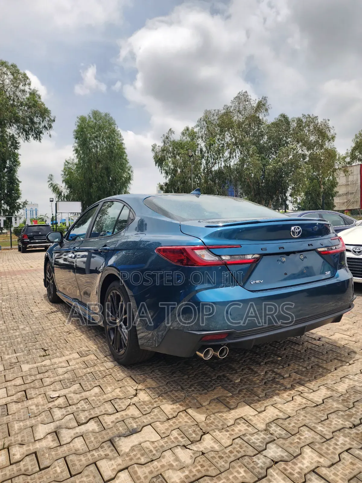 Toyota Camry Hybrid 2024 Blue