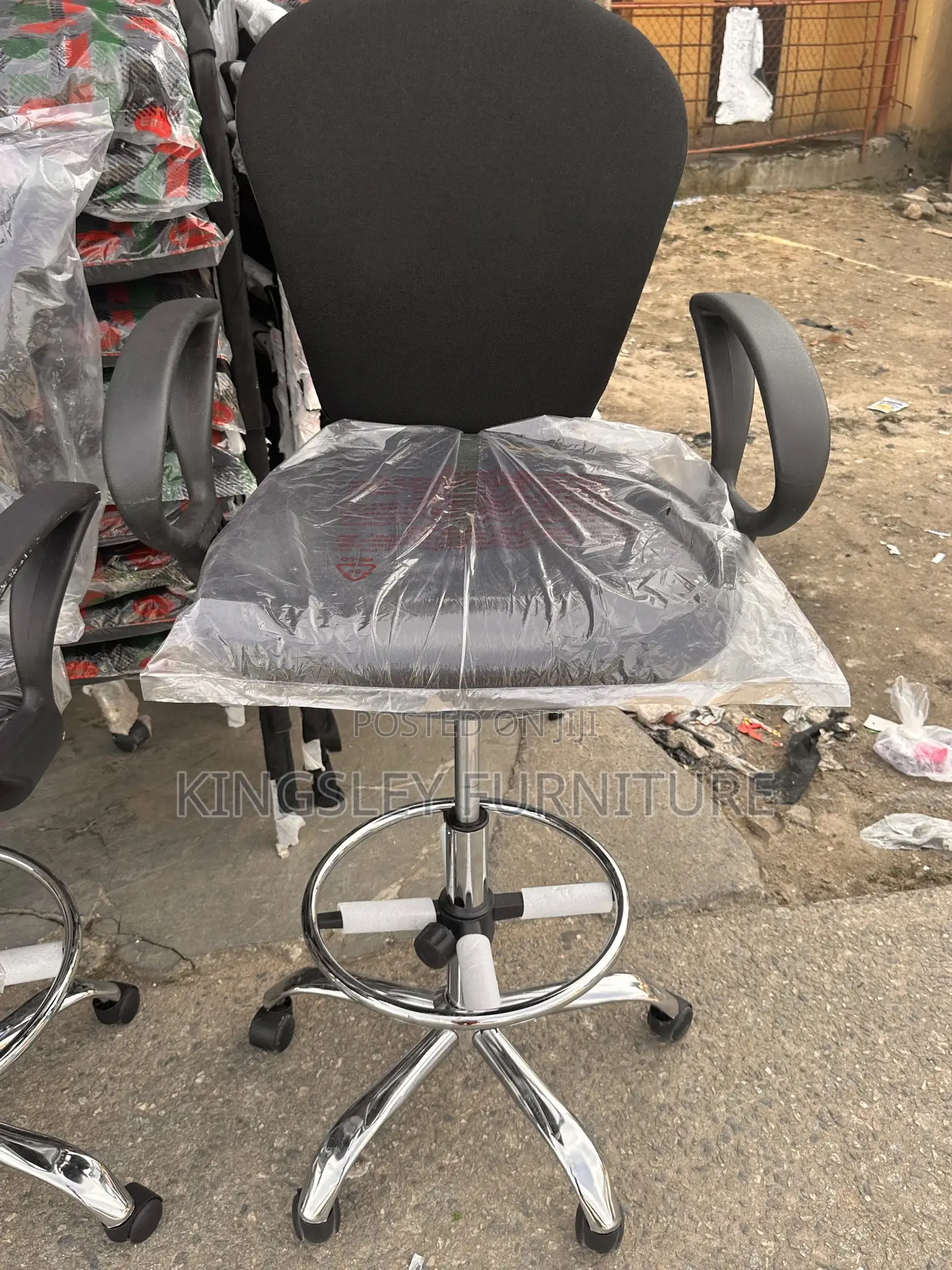 Foreign Secretary Office Chair