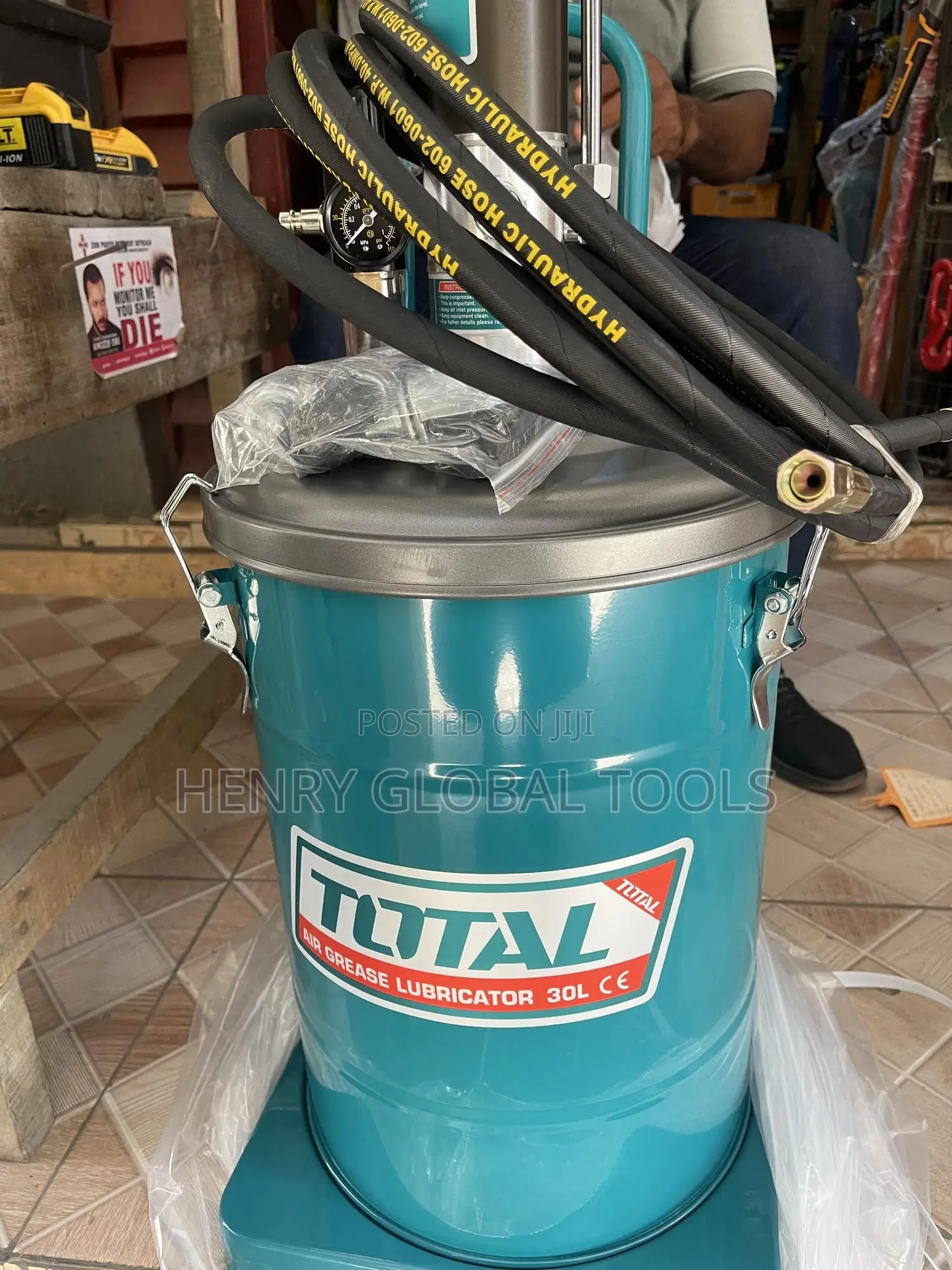 30litres Total Air Lubricant Grease Bucket