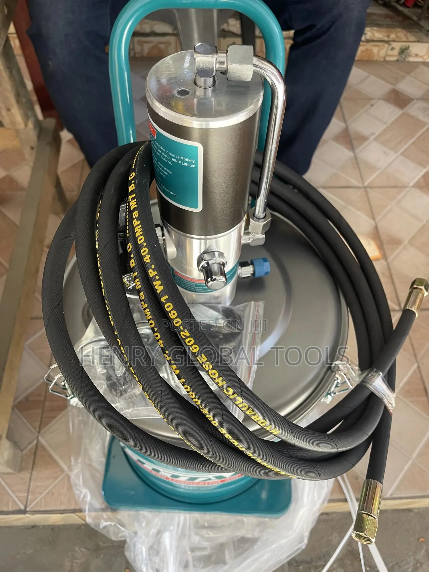 30litres Total Air Lubricant Grease Bucket