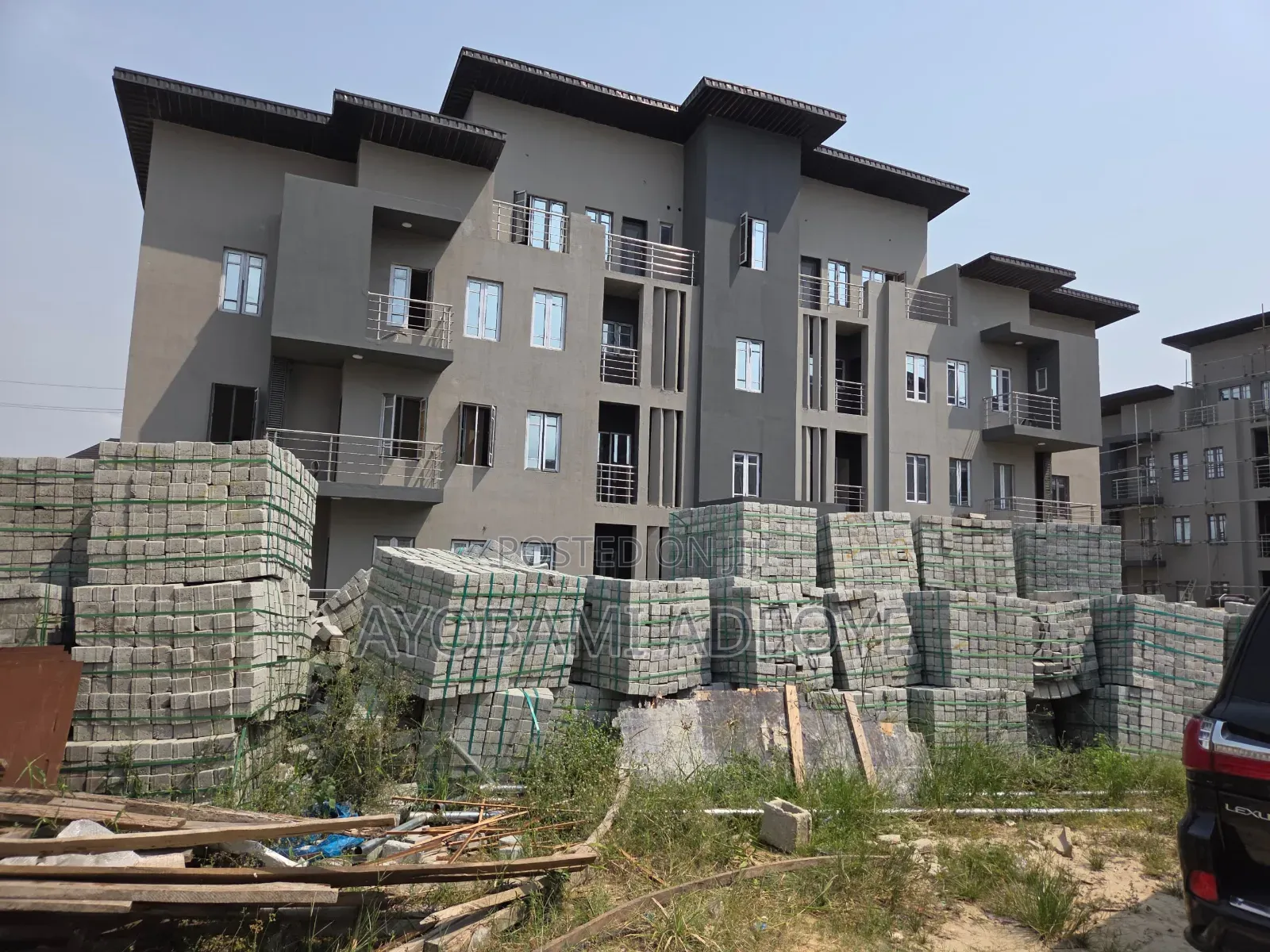 3bdrm Block of Flats in The Apartment for sale