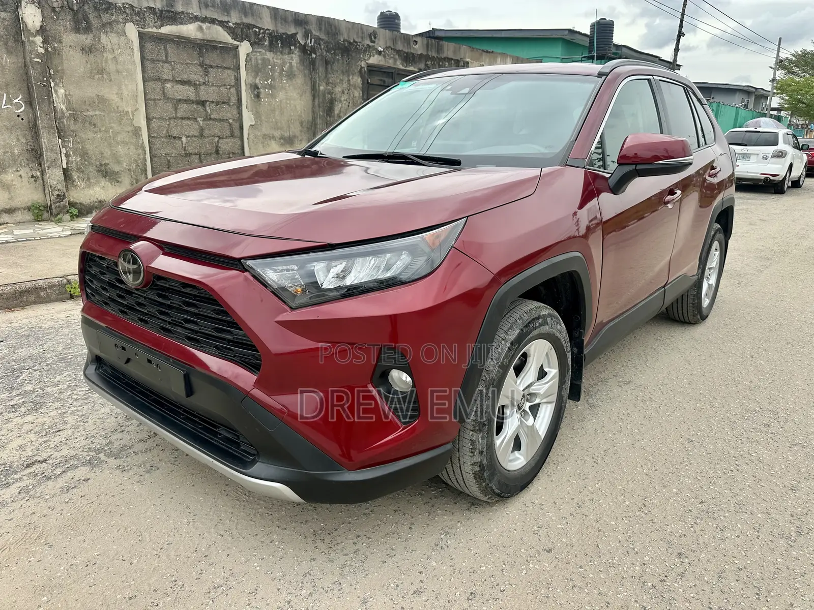 Toyota RAV4 XLE AWD 2020 Red