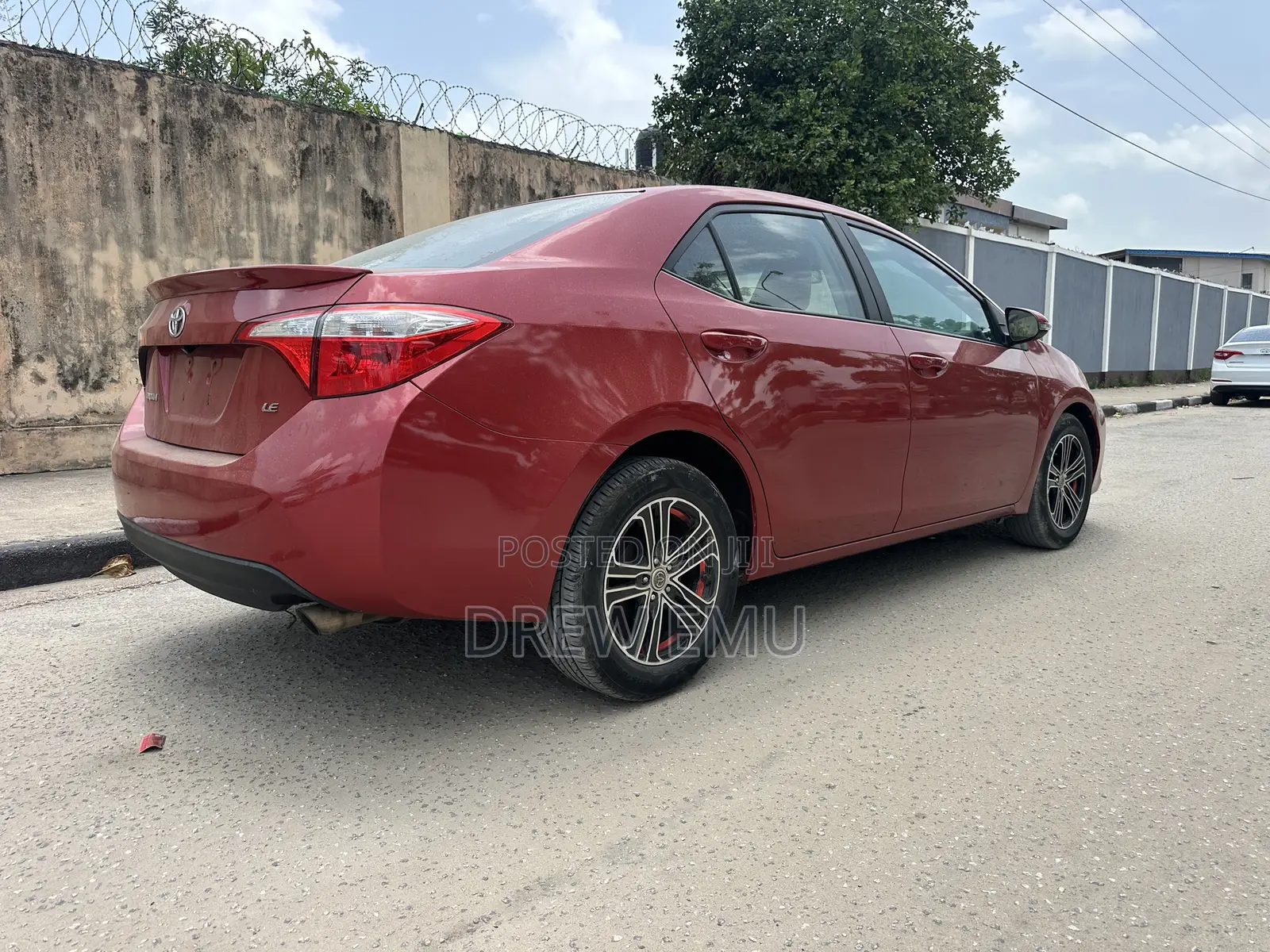 Toyota Corolla LE 4dr Sedan (1.8L 4cyl CVT) 2015 Red