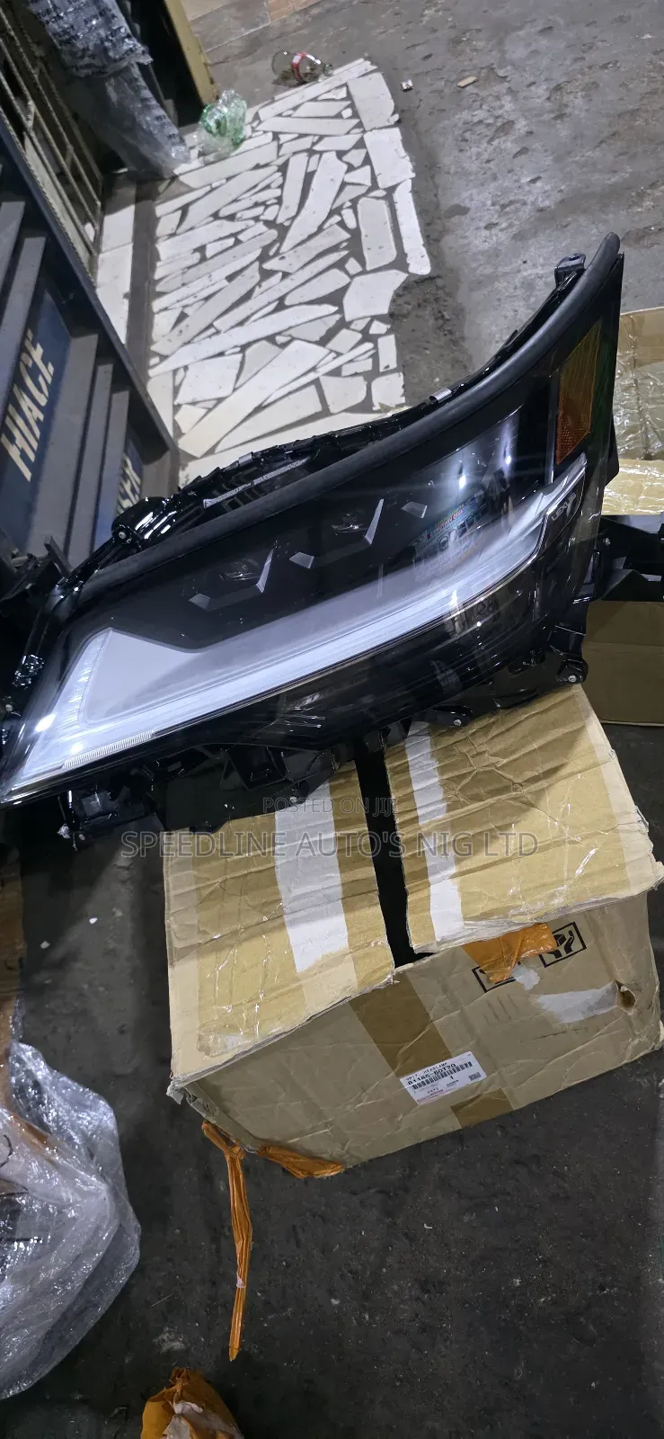 Complete Set of Head Lamp Lexus Lx600 2023/2025 Model