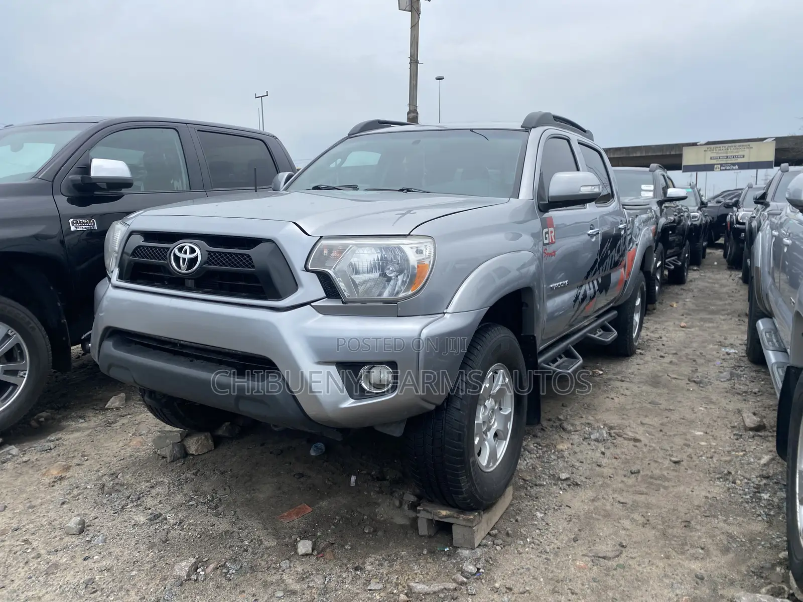 Toyota Tacoma V6 4dr Double Cab 4WD 5.0 ft. SB (4.0L 6cyl 5A) 2015