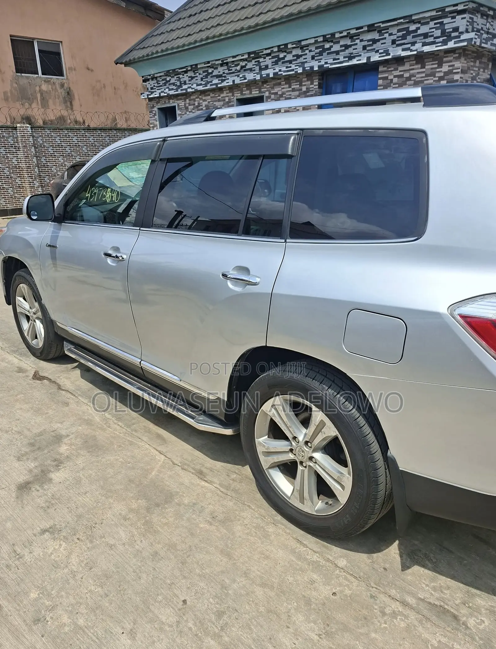 Toyota Highlander Limited 2012 Silver