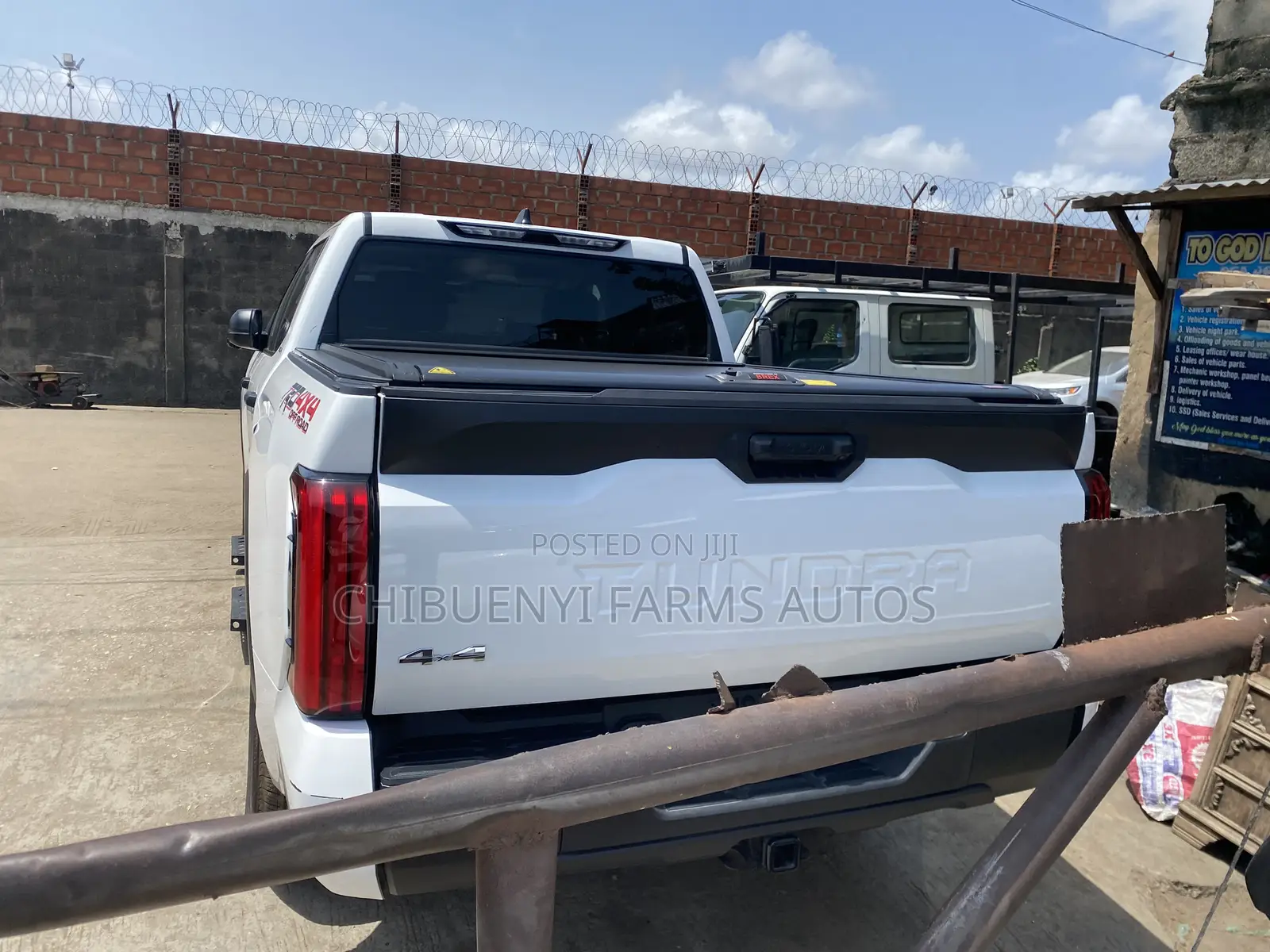 Toyota Tundra Limited CrewMax 6.5' Bed 2024 White