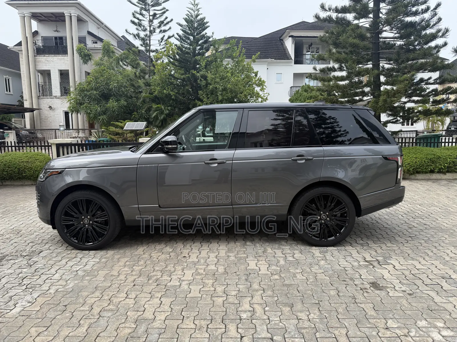 Land Rover Range Rover 5.0L Supercharged 2018 Gray