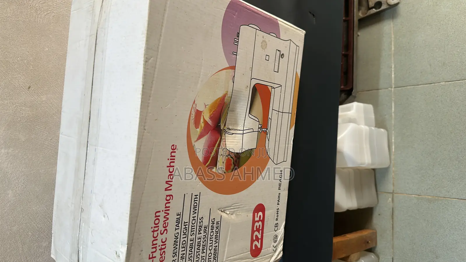 Beautiful Portable Sewing Machine