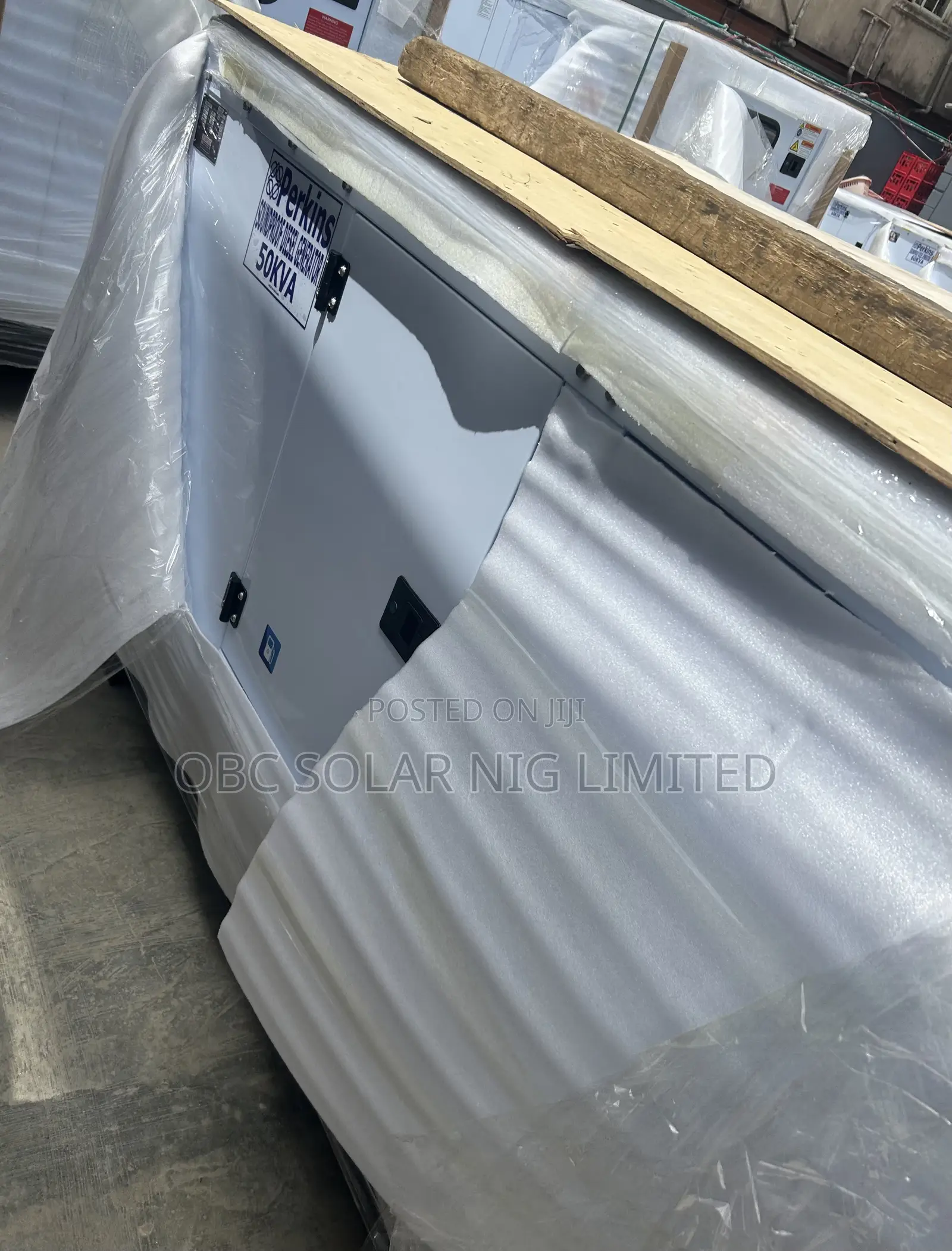 Soundproof 50kva Perkins Generator Perfect for Office Hotels Estates