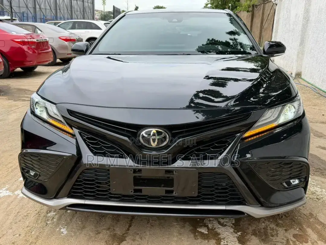 Toyota Camry 2022 Black
