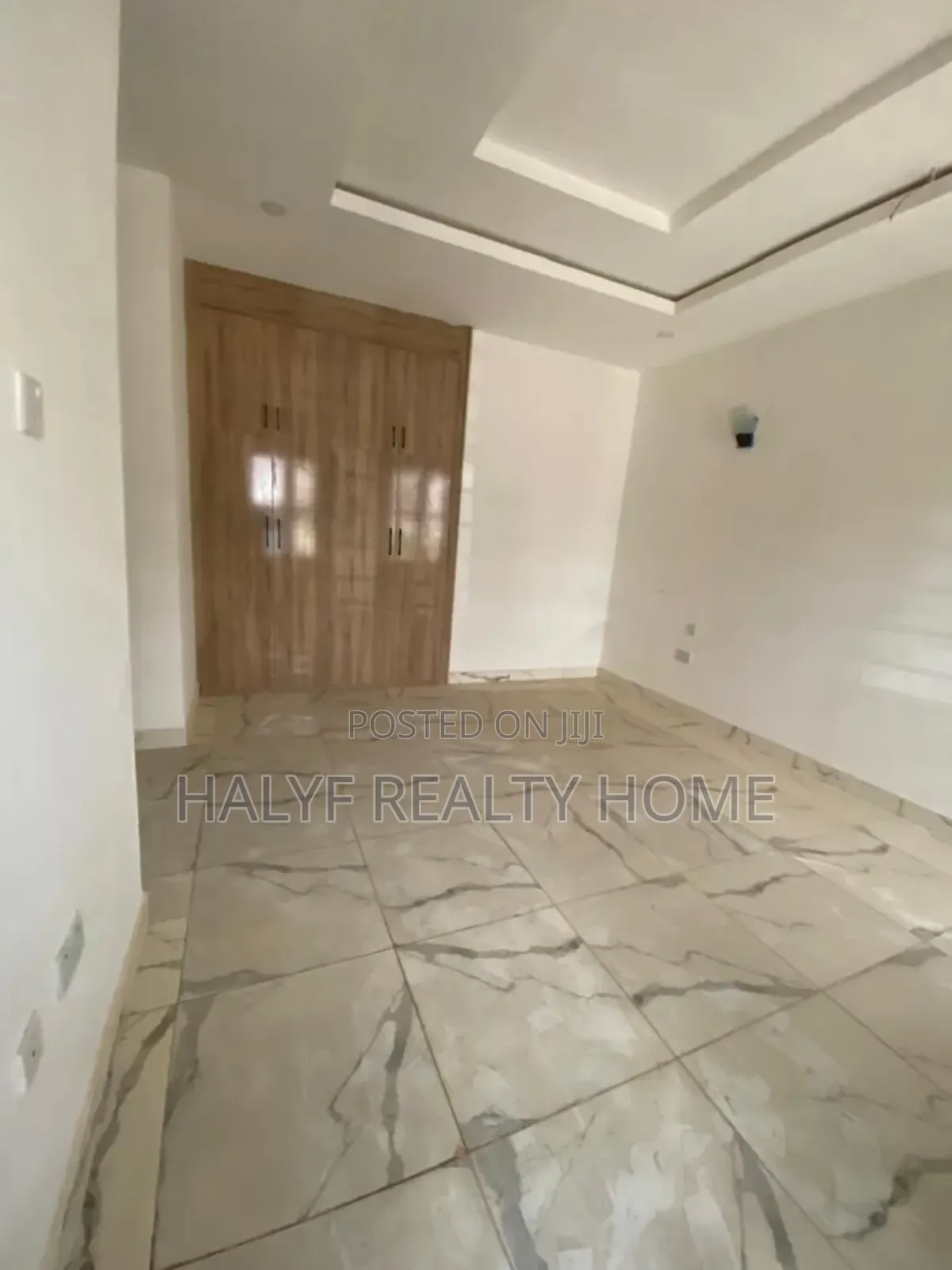 5bdrm Townhouse / Terrace in Terrace, Gudu for rent