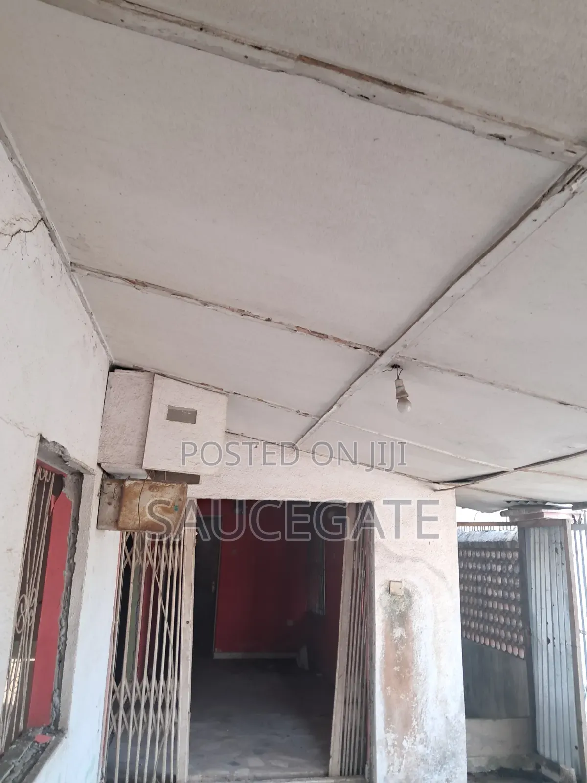 3bdrm Bungalow in Close 20 Satellite for sale